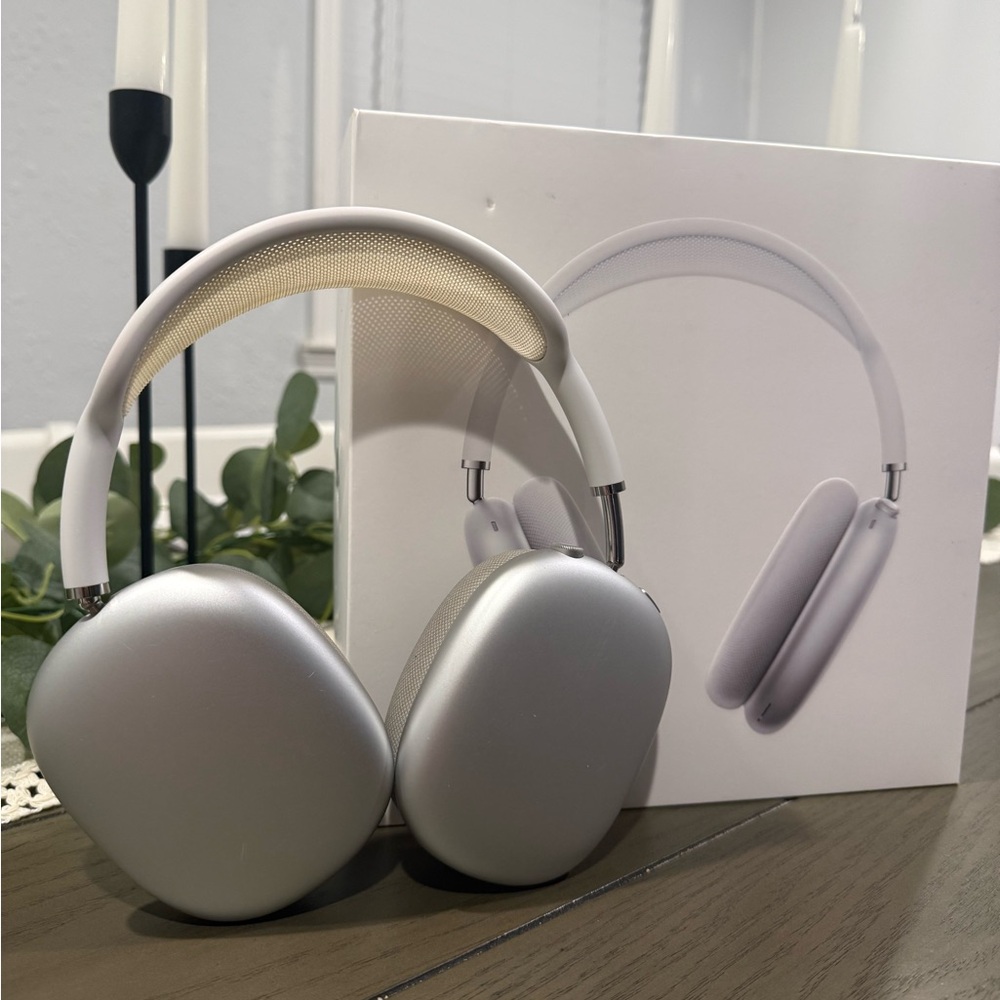AirPods Max - Silver - Apple